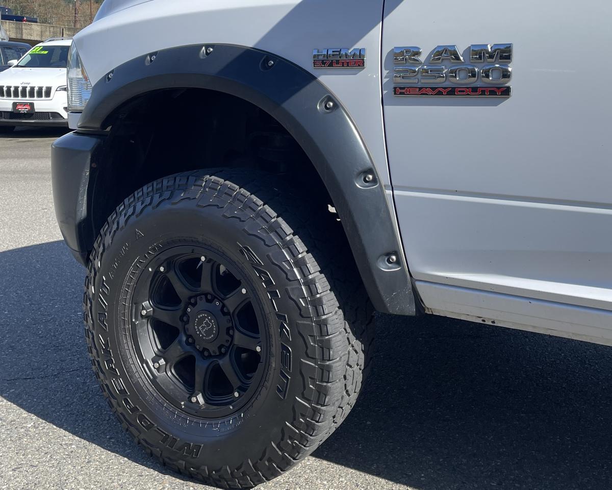 2013 Ram 2500 Crew Cab Tradesman Pickup 4D 8 ft