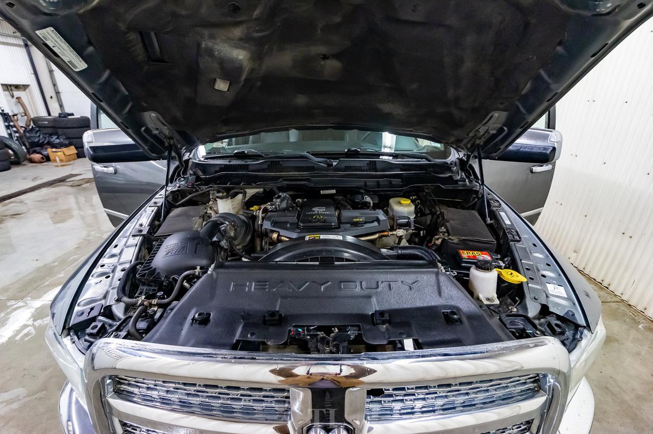 2013 Ram 3500 4x4 Crew Cab Laramie Diesel Leather Nav Lift Red Deer AB