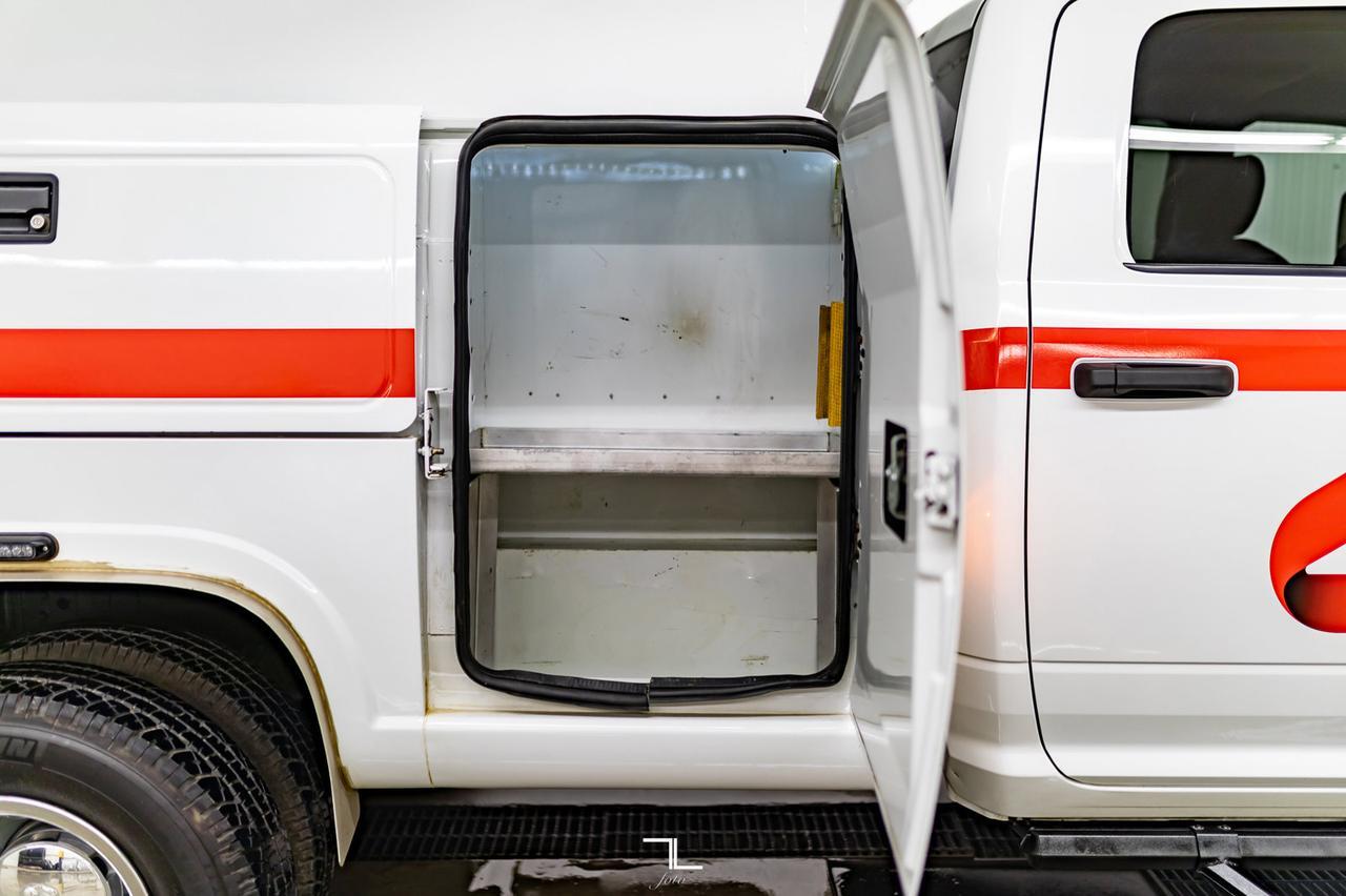 2013 Ram 3500 4x4 Crew Cab SLT Service Box Diesel Manual Red Deer AB