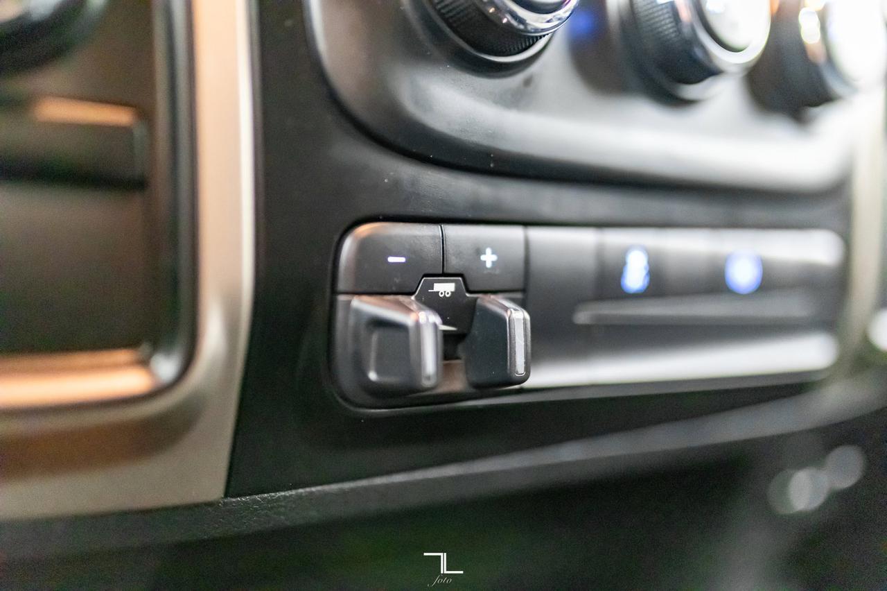 2013 Ram 3500 4x4 Crew Cab SLT Service Box Diesel Manual Red Deer AB