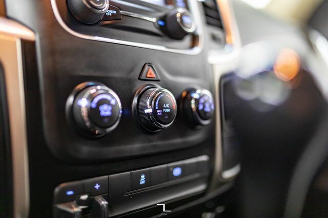 2013 Ram 3500 4x4 Crew Cab SLT Service Box Diesel Manual Red Deer AB