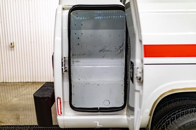 2013 Ram 3500 4x4 Crew Cab SLT Service Box Diesel Manual Red Deer AB