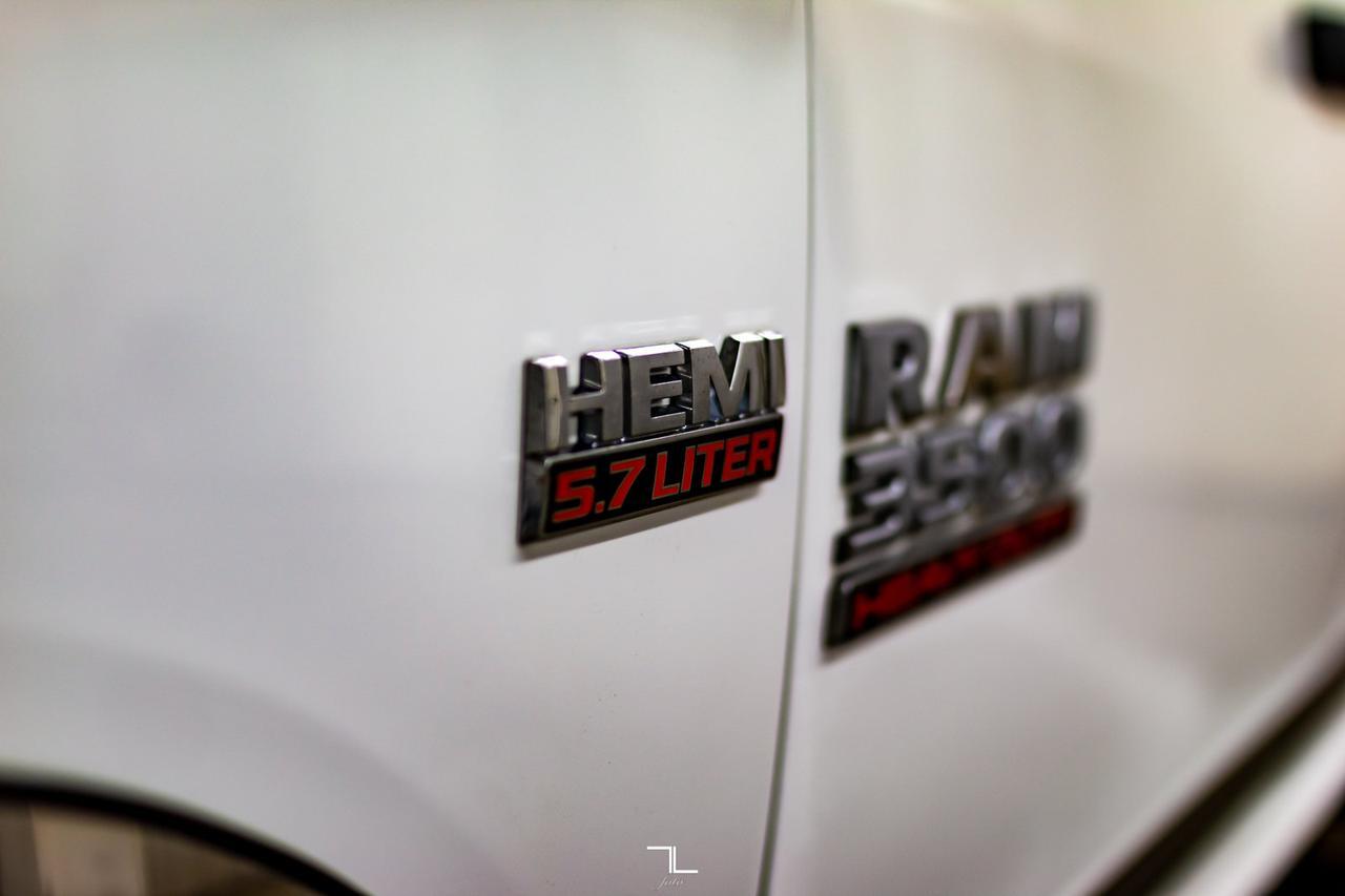 2013 Ram 3500 4x4 Crew Cab ST Dually Deck HEMI Red Deer AB