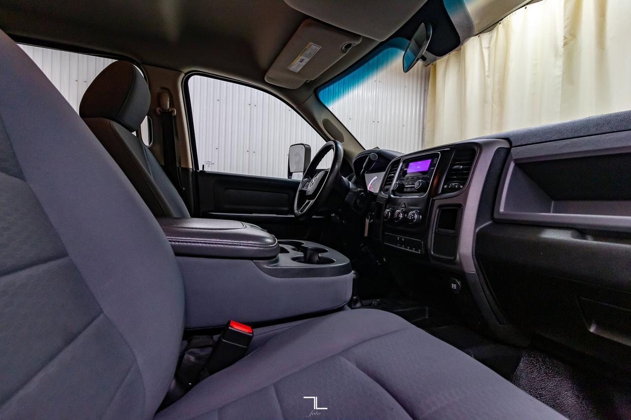 2013 Ram 3500 4x4 Crew Cab ST Dually Deck HEMI Red Deer AB