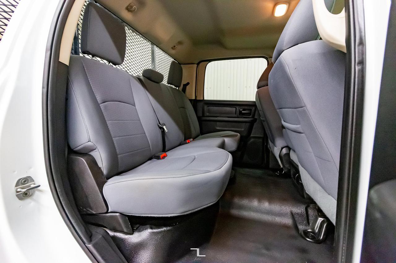 2013 Ram 3500 4x4 Crew Cab ST Dually Deck HEMI Red Deer AB