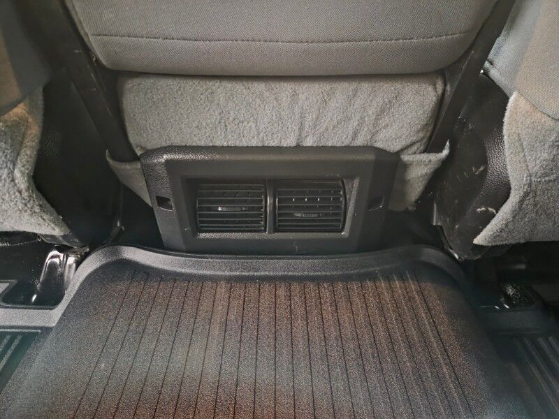 2013 Ram 3500 Flatbed Dually 4WD 6.7L Diesel AISIN Transmission Wheels NEW 35in TIRES FREE WARRANTY Arlington TX