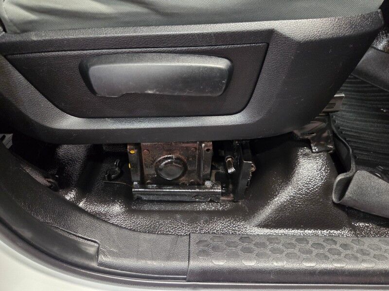 2013 Ram 3500 Flatbed Dually 4WD 6.7L Diesel AISIN Transmission Wheels NEW 35in TIRES FREE WARRANTY Arlington TX