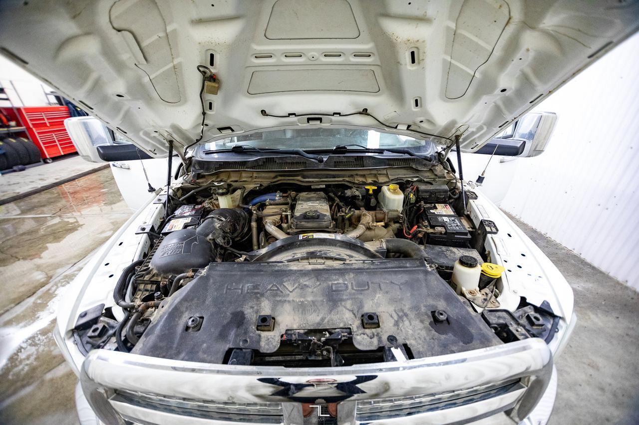 2013 Ram 5500 4x4 Crew Cab Laramie Deck Diesel AISIN Leather Red Deer AB