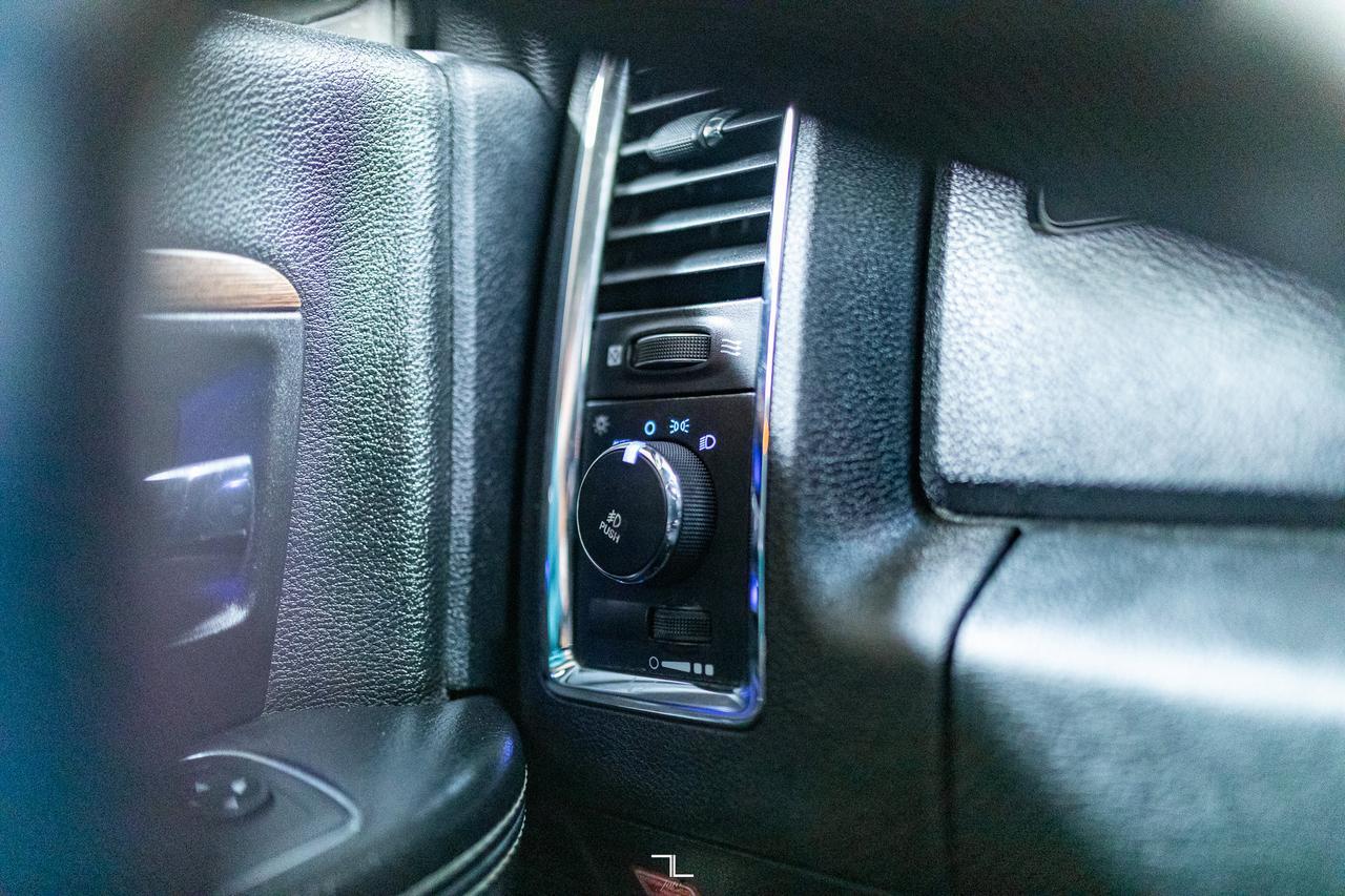 2013 Ram 5500 4x4 Crew Cab Laramie Picker Diesel Leather Red Deer AB