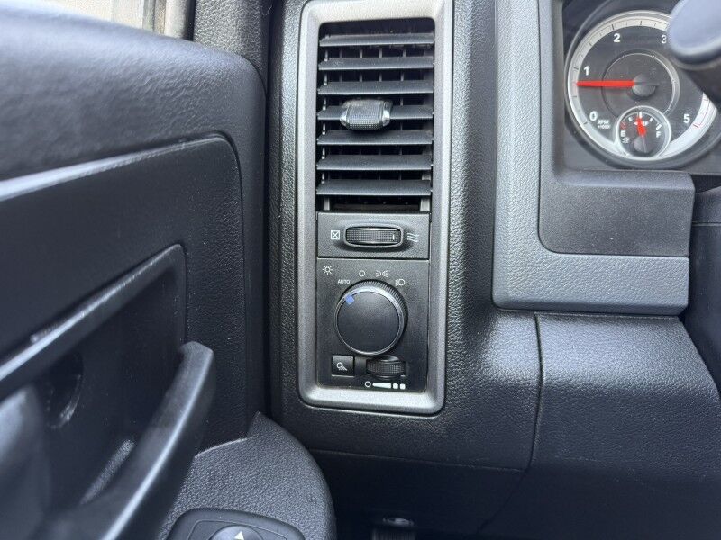 2013 Ram 5500 4x4 Diesel Flatbed w/ Crane Tradesman Collinsville OK