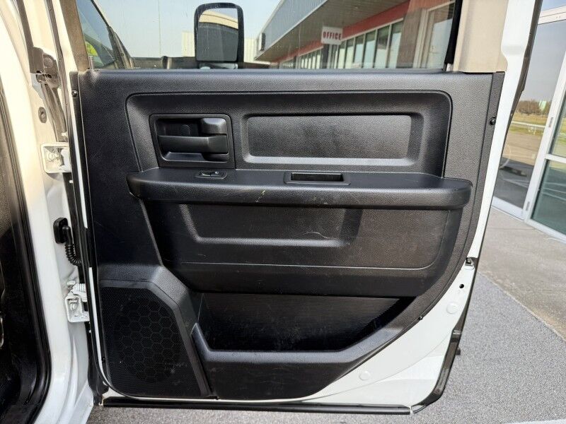 2013 Ram 5500 4x4 Diesel Flatbed w/ Crane Tradesman Collinsville OK