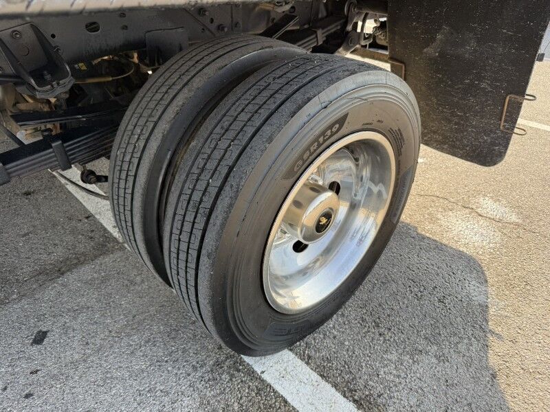 2013 Ram 5500 4x4 Diesel Flatbed w/ Crane Tradesman Collinsville OK