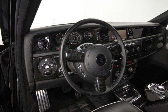 2013 Rolls-Royce Phantom ($448,355 MSRP!) *ONLY 7,000 MILES* *REAR THEATRE CONFIGURATION* *IMMACULATE* San Diego CA