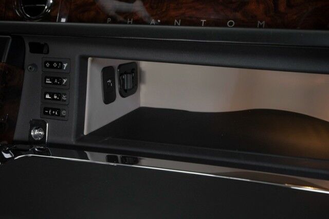 2013 Rolls-Royce Phantom Series II ($447,270 MSRP) *DYNAMIC PACKAGE* *REAR THEATRE* *IMMACULATE* San Diego CA