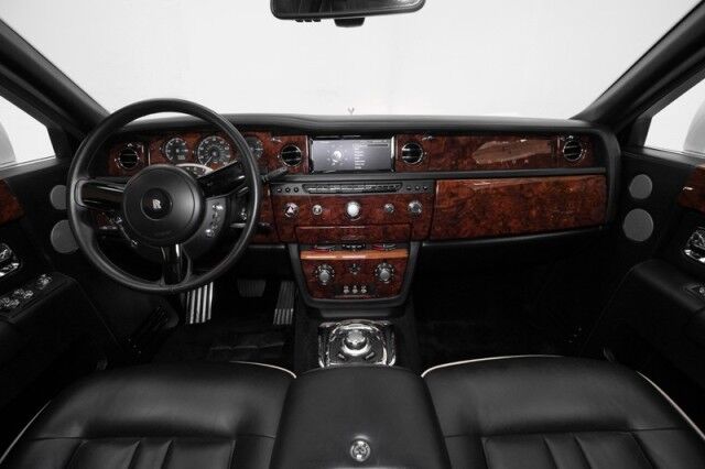 2013 Rolls-Royce Phantom Series II ($447,270 MSRP) *DYNAMIC PACKAGE* *REAR THEATRE* *IMMACULATE* San Diego CA