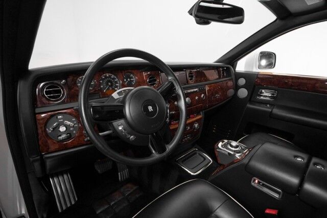 2013 Rolls-Royce Phantom Series II ($447,270 MSRP) *DYNAMIC PACKAGE* *REAR THEATRE* *IMMACULATE* San Diego CA