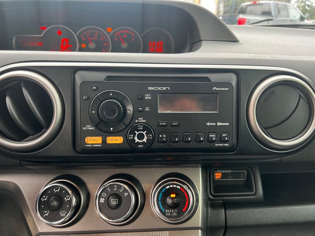 2013 SCION XB BASE Des Moines WA