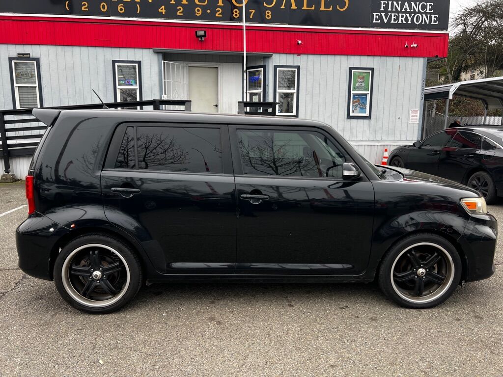 2013 SCION XB BASE Des Moines WA