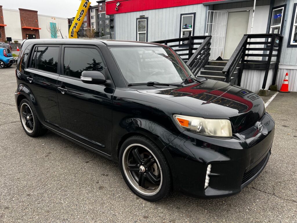 2013 SCION XB BASE