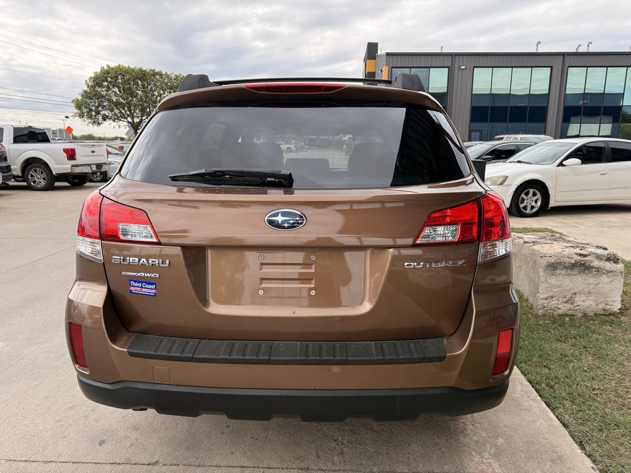 2013 SUBARU OUTBACK Austin TX