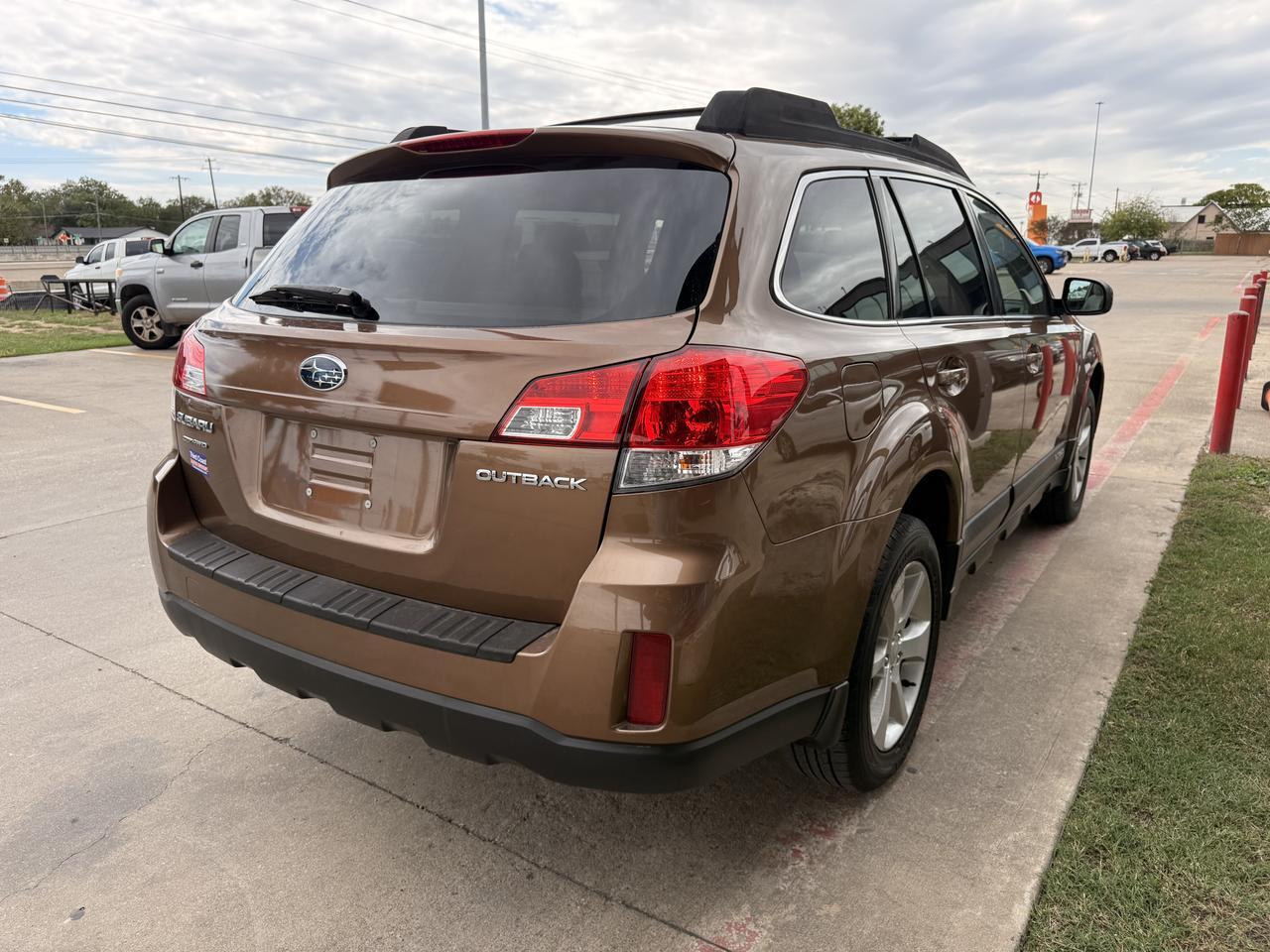2013 SUBARU OUTBACK Austin TX