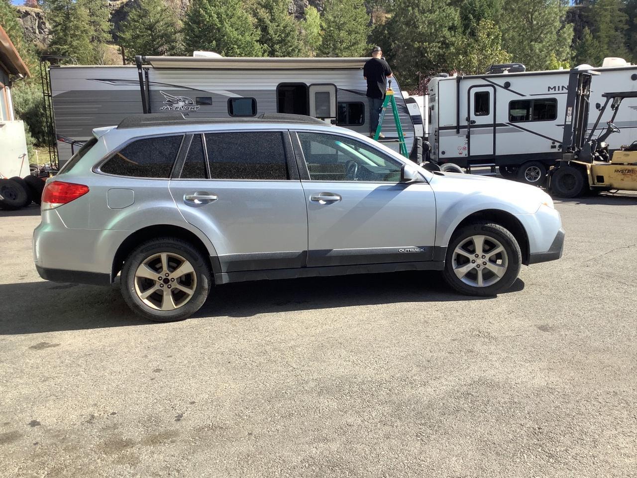 2013 Subaru Outback 2.5i Limited Hayden ID