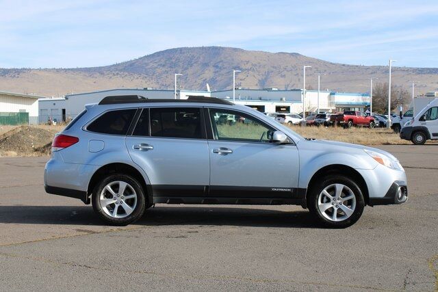 2013 Subaru Outback 2.5i Klamath Falls OR