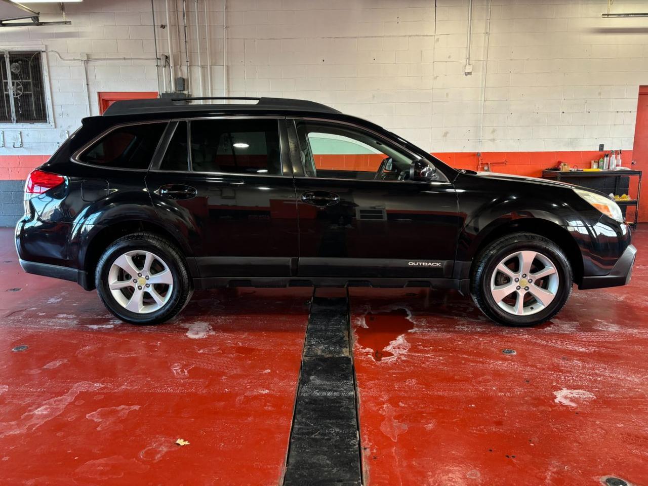 2013 Subaru Outback 2.5i Premium