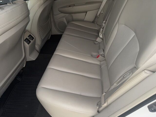2013 Subaru Outback 2.5i West Burlington IA