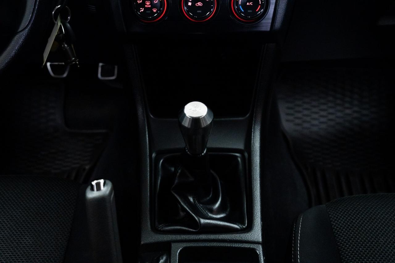 2013 Subaru XV Crosstrek 2.0i Premium 5-Speed Manual AWD Heated Seats Portland OR