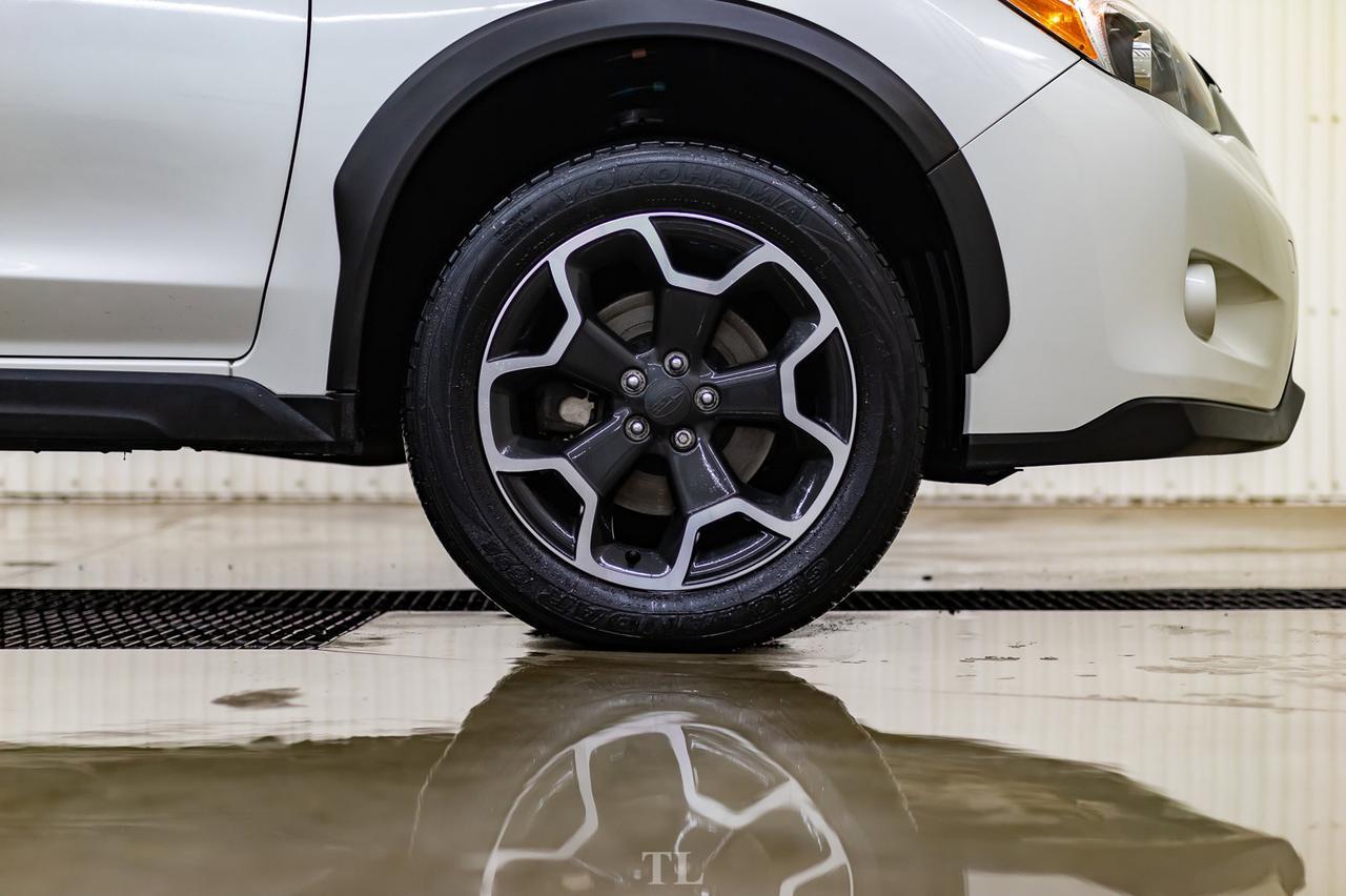 2013 Subaru XV Crosstrek AWD Limited Leather Roof Nav BCam Red Deer AB