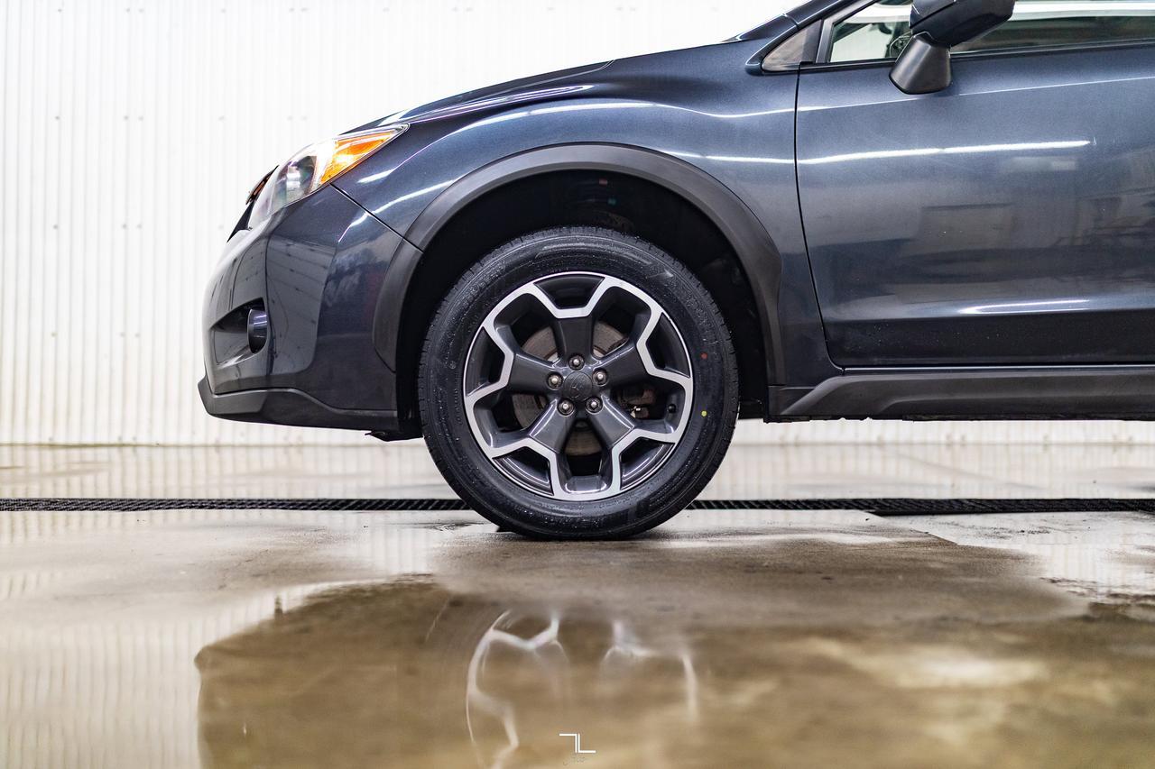 2013 Subaru XV Crosstrek AWD Limited Manual Leather Roof BCam Red Deer AB