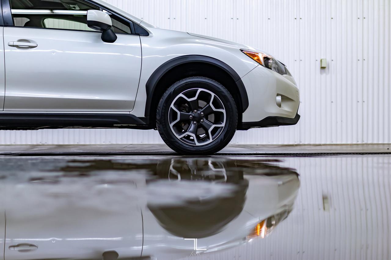 2013 Subaru XV Crosstrek AWD Premium Roof HSeat Red Deer AB