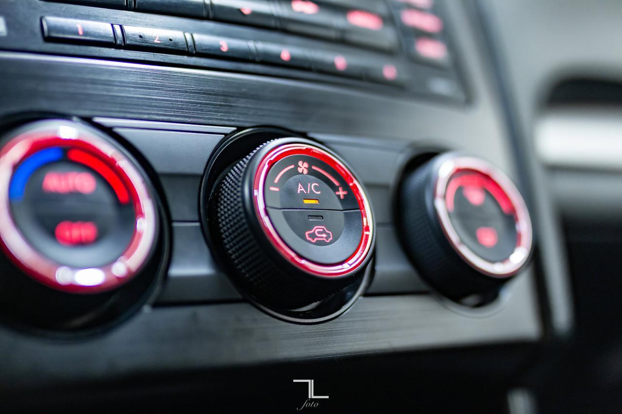 2013 Subaru XV Crosstrek AWD Premium Roof HSeat Red Deer AB