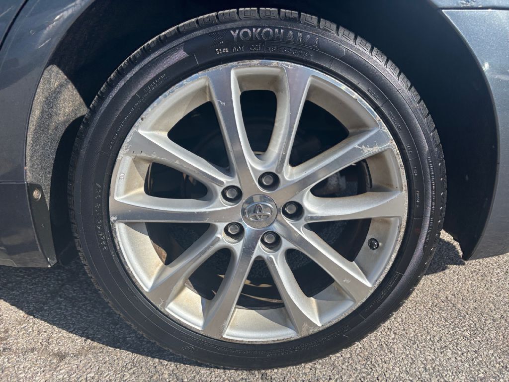 2013 TOYOTA AVALON BASE Toledo OH