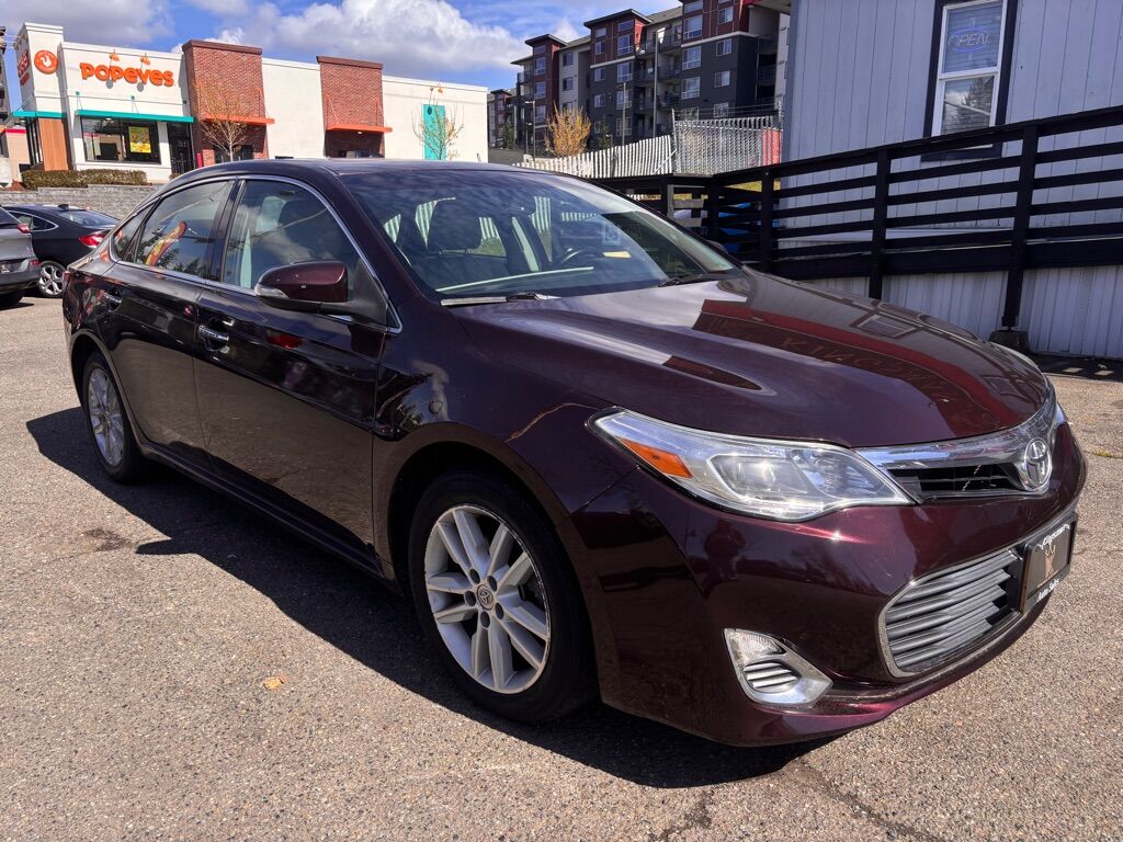 2013 TOYOTA AVALON XLE