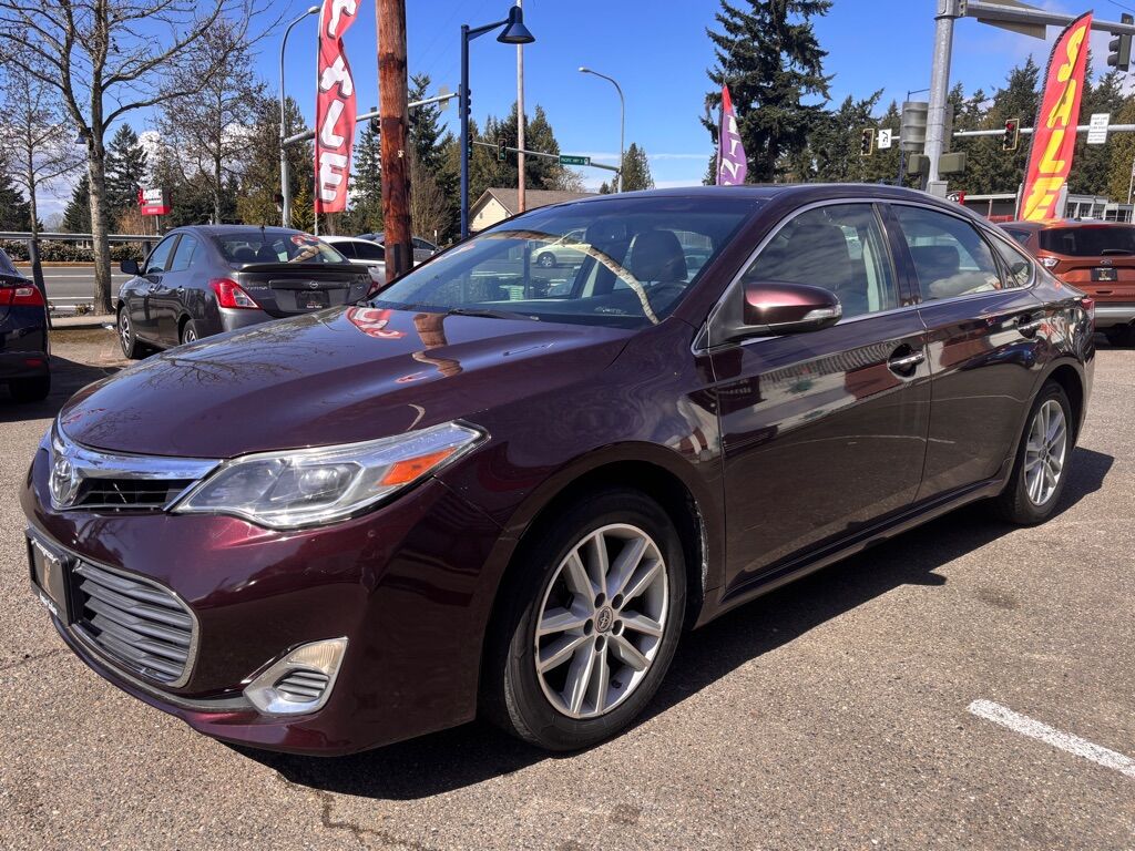 2013 TOYOTA AVALON XLE