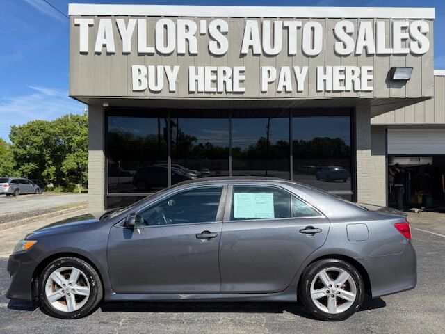 2013 TOYOTA CAMRY SE