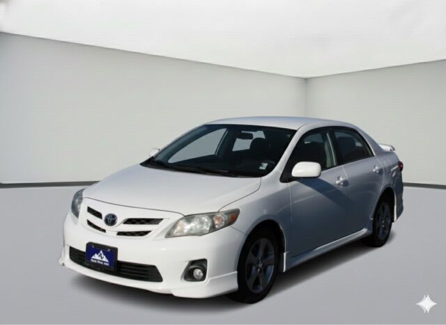 2013 TOYOTA COROLLA S