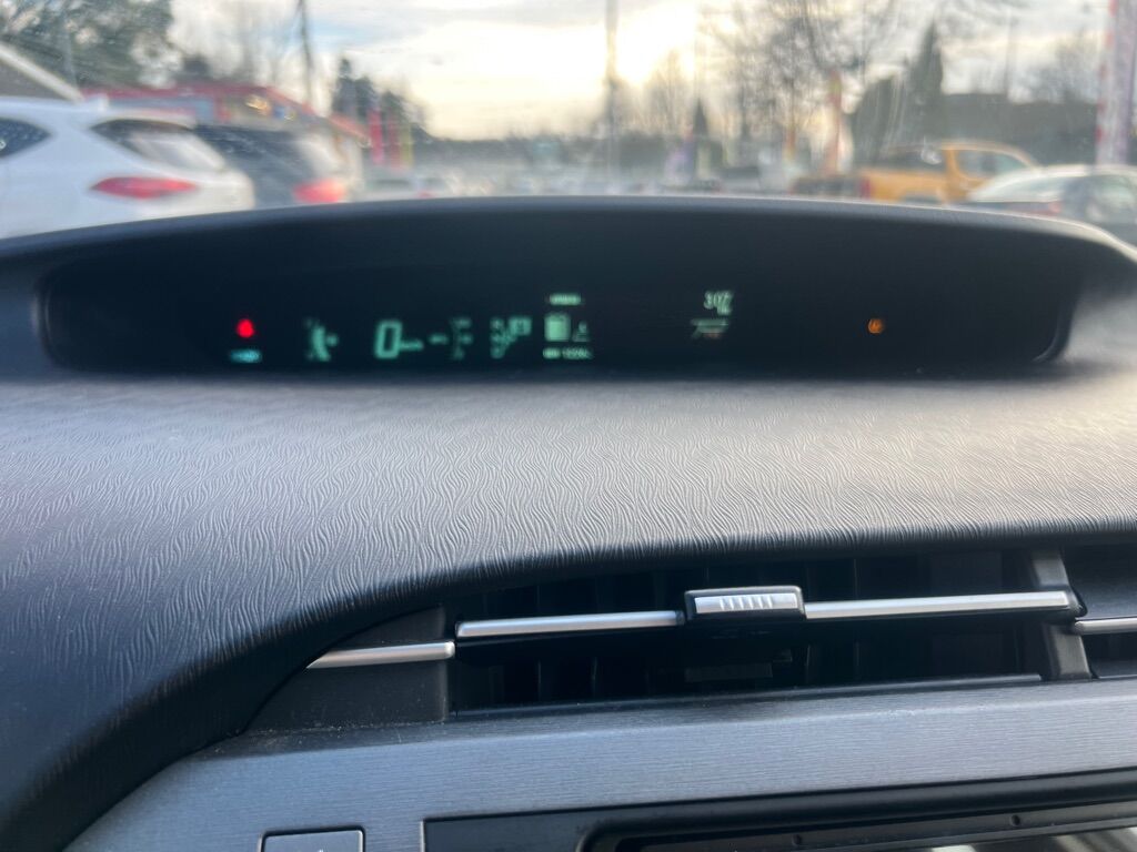 2013 TOYOTA PRIUS ONE Des Moines WA