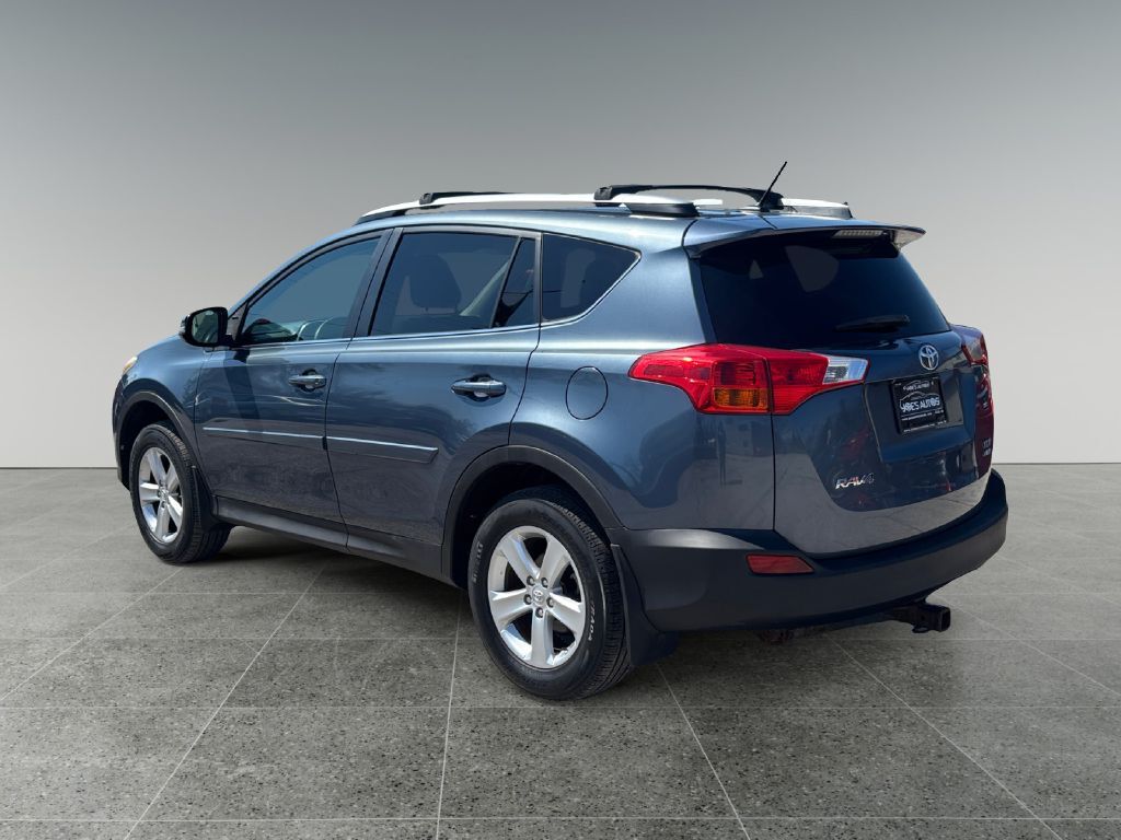 2013 TOYOTA RAV4 XLE