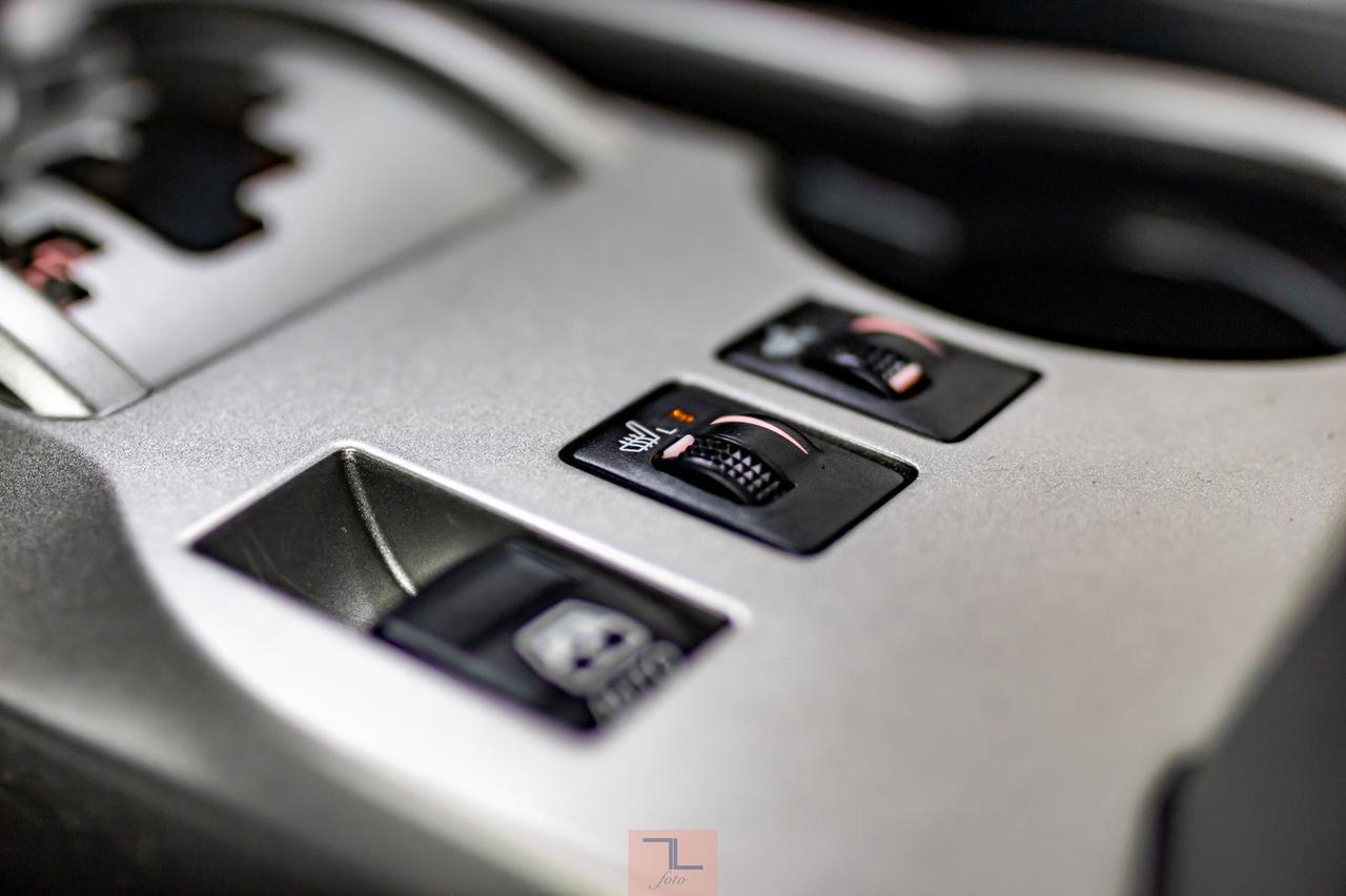 2013 Toyota 4Runner AWD SR5 Leather Roof Nav Red Deer AB