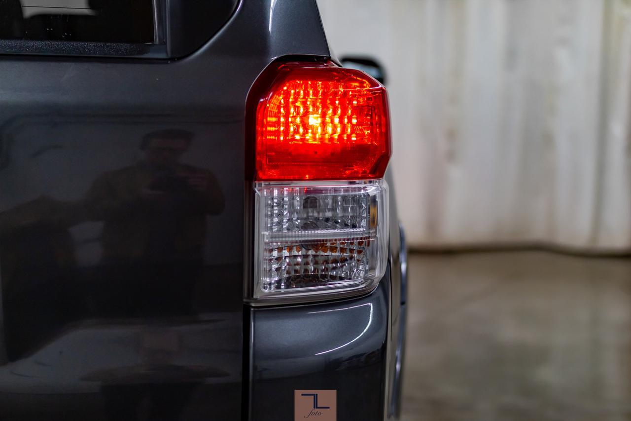 2013 Toyota 4Runner AWD SR5 Leather Roof Nav Red Deer AB