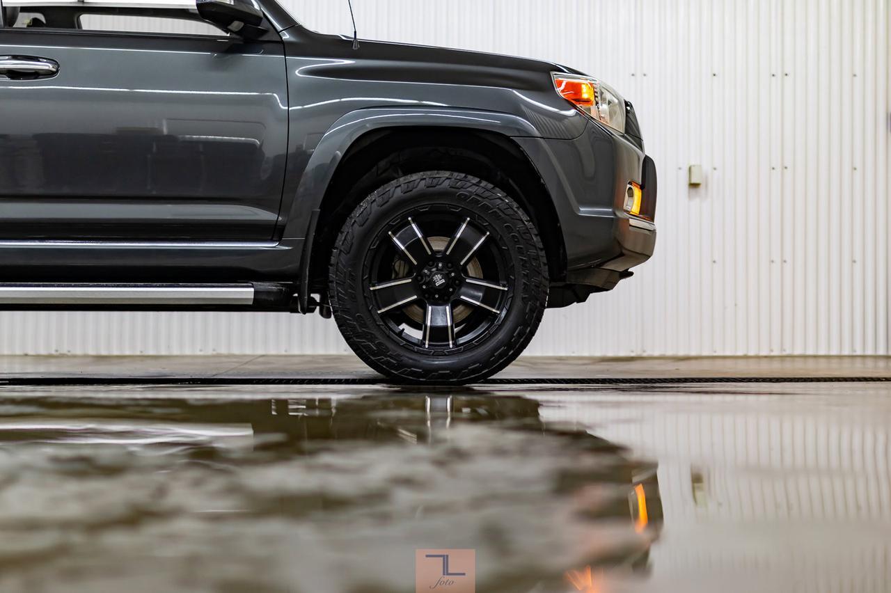 2013 Toyota 4Runner AWD SR5 Leather Roof Nav Red Deer AB