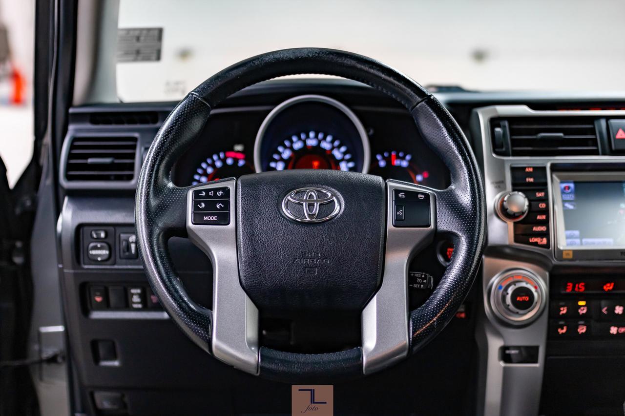 2013 Toyota 4Runner AWD SR5 Leather Roof Nav Red Deer AB