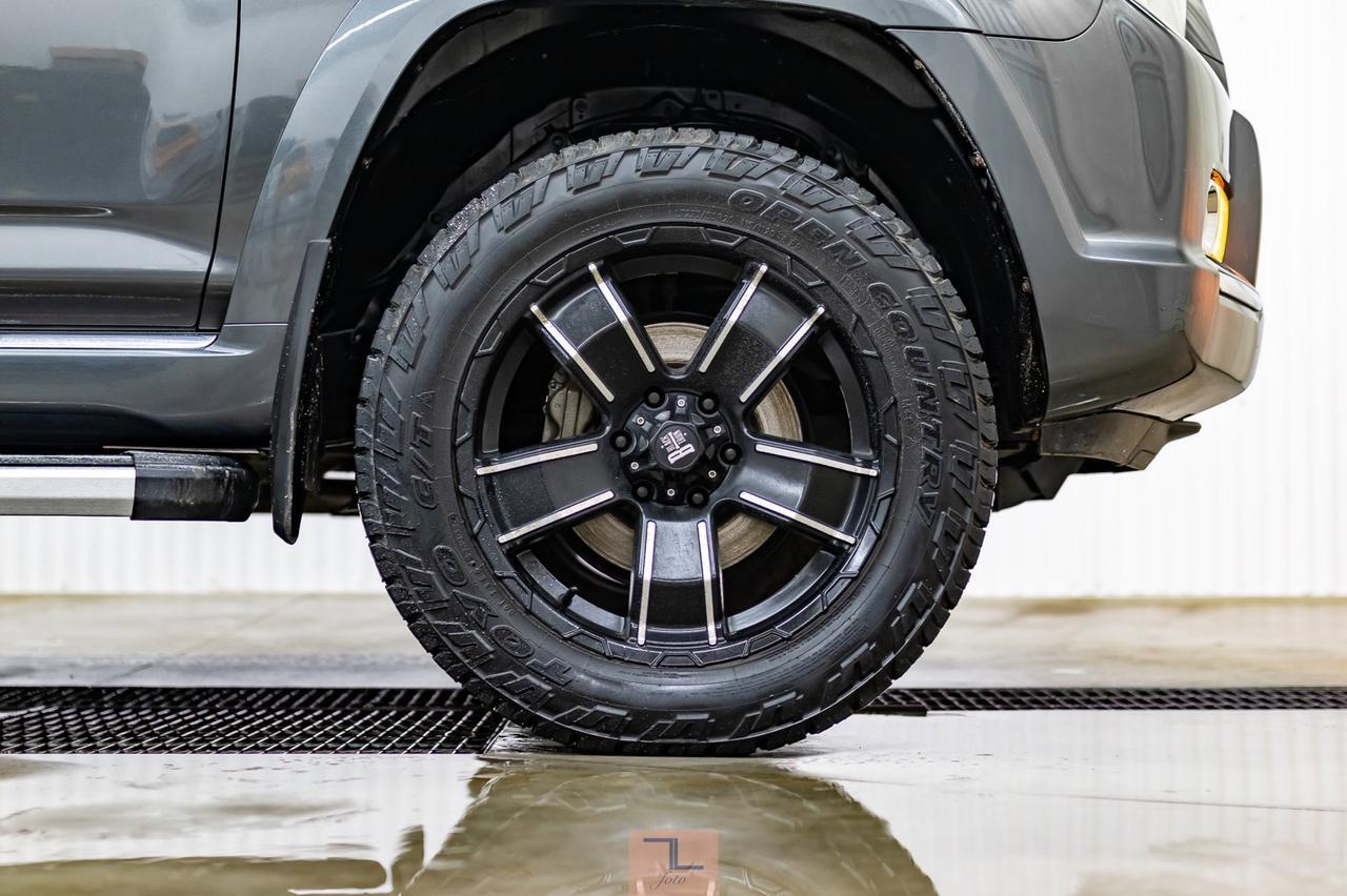 2013 Toyota 4Runner AWD SR5 Leather Roof Nav Red Deer AB