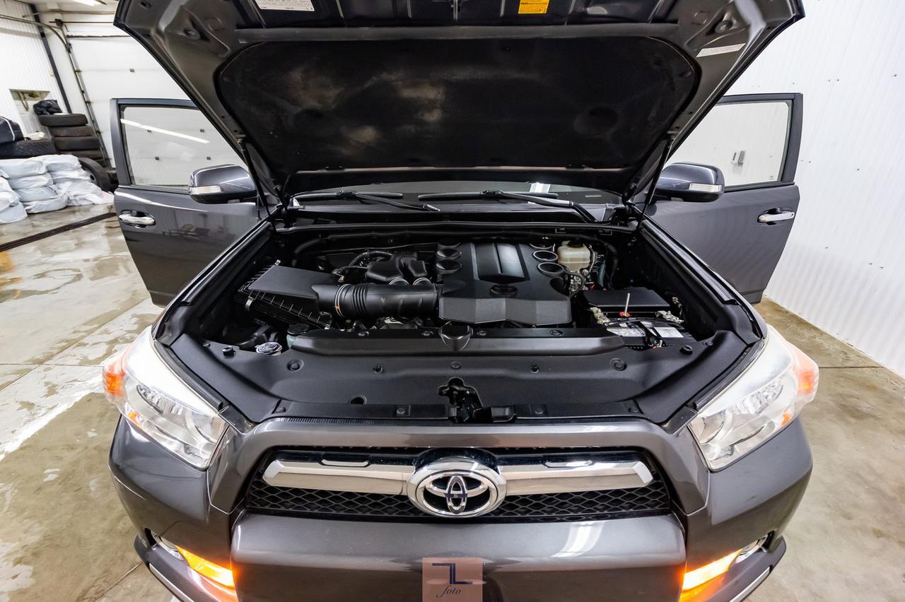 2013 Toyota 4Runner AWD SR5 Leather Roof Nav Red Deer AB