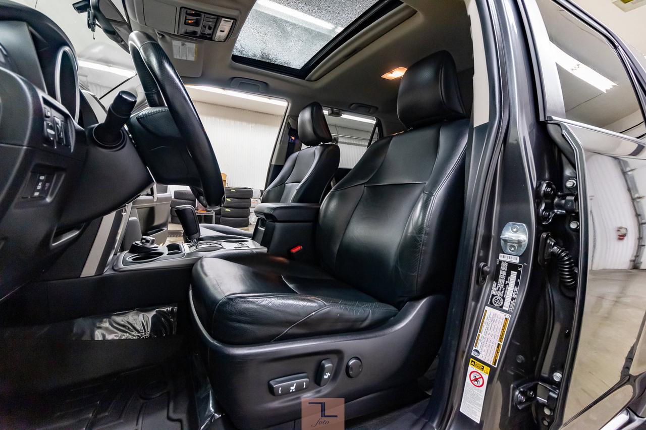 2013 Toyota 4Runner AWD SR5 Leather Roof Nav Red Deer AB