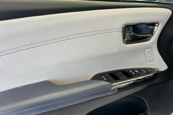 2013 Toyota Avalon Hybrid Limited Roseville CA