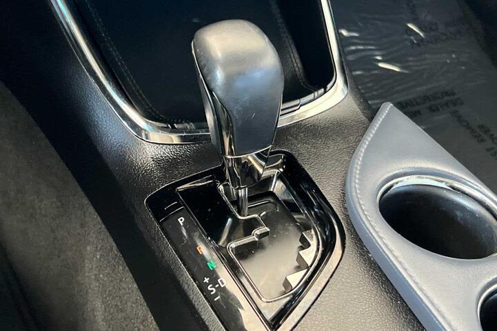 2013 Toyota Avalon Hybrid Limited Roseville CA